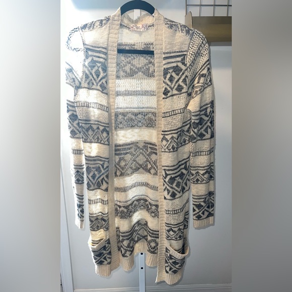 Pink Republic Sweaters - Pink Republic Size Medium Aztec Print Oat and Black Cardigan